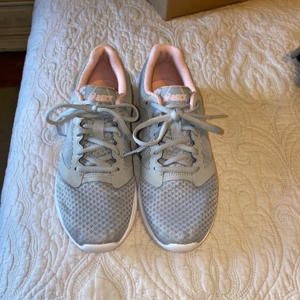 Asics Amplifoam